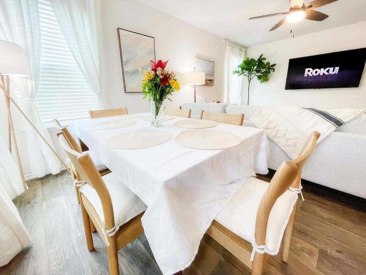 Family Modern Oasis Lackland Bmt Family 3 Bed 2 Bath Holiday home