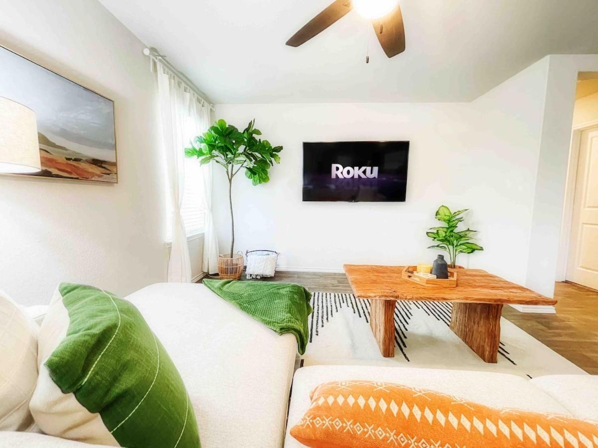 Holiday home Family Modern Oasis Lackland Bmt Family 3 Bed 2 Bath *